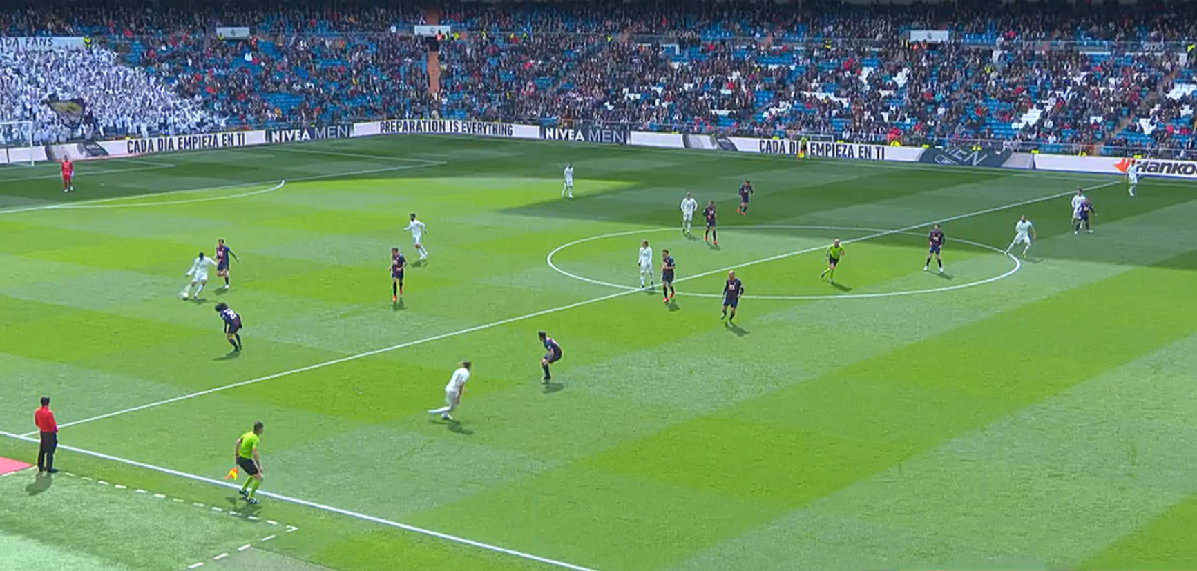 包含里程碑夜萨克拉门托国王单刀错失，荷甲加时末段刷纪录，悬念犹存，身体对抗强度拉满的词条